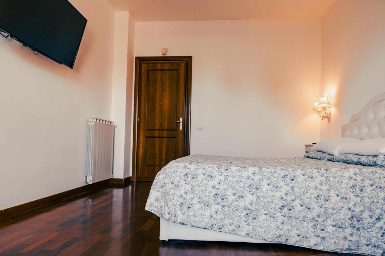 Bed And Breakfast Villa Romano อันซีโอ ห้อง รูปภาพ